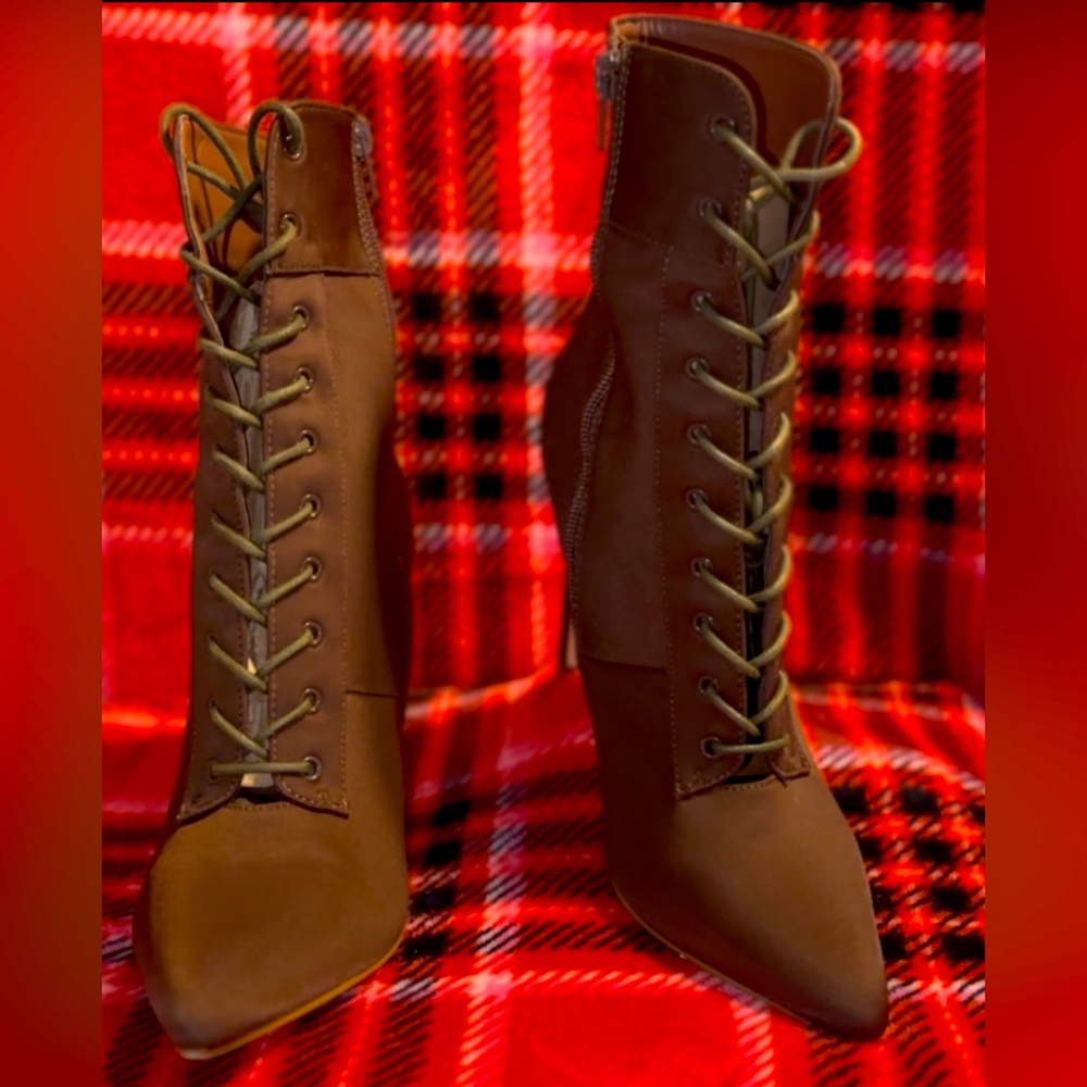 Nice camo laced high heel boots